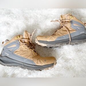 Oboz Women's Tan and Gray Trail Hiking Shoes